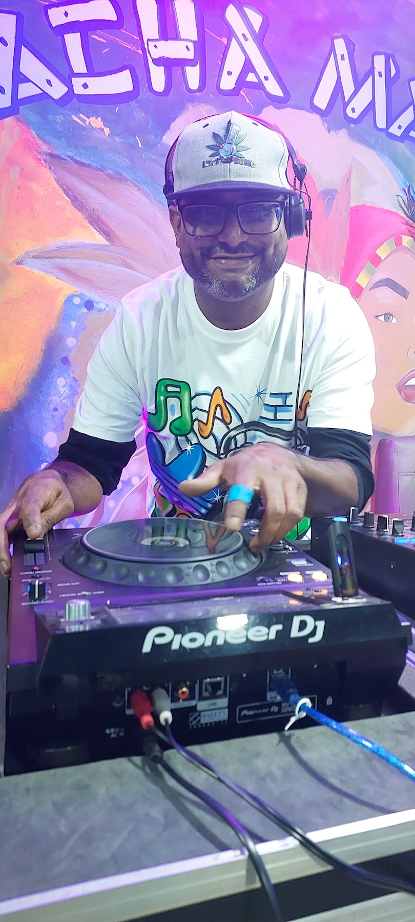 Entertainworx DJ reading the room while performing on Pioneer equipment